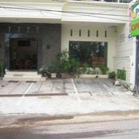 Hotel Paprica 1 Surabaja Zewnętrze zdjęcie